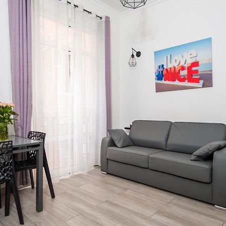 Nice Centre Flat - Modern, Quiet And Brand New 外观 照片