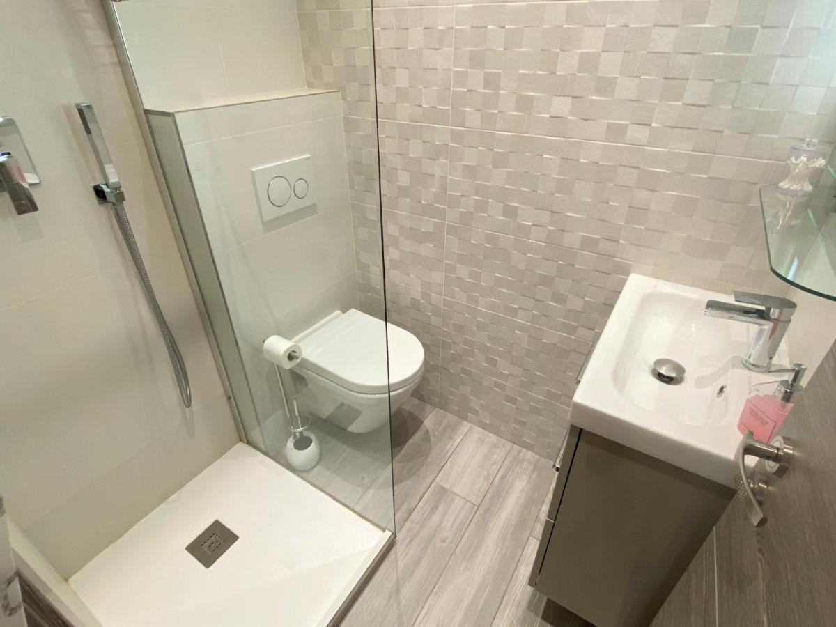 Nice Centre Flat - Modern, Quiet And Brand New 外观 照片